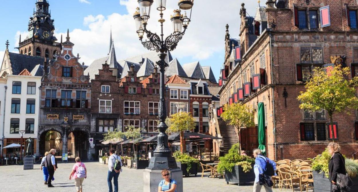 6P Vrijstaand Huis Met Royale Tuin En Hottub Ewijk Buitenkant foto